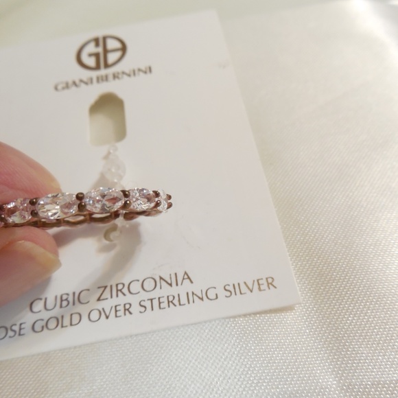 Giani Bernini !8k Rose Gold size 7 Eternity Ring - Picture 4 of 10